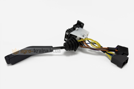 Переключатель подрулевой МТЗ (в сборе с проводами и фишками) 3912.3769