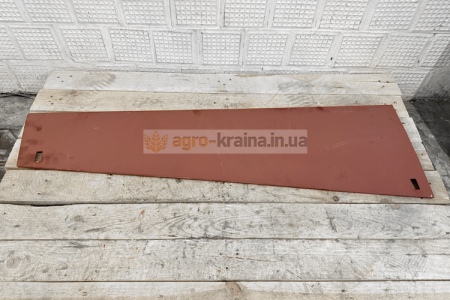 Боковина капота правая ЮМЗ-80 (косая) 8020-8402010