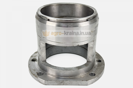 Стакан передний КПП ЮМЗ 40-1701035