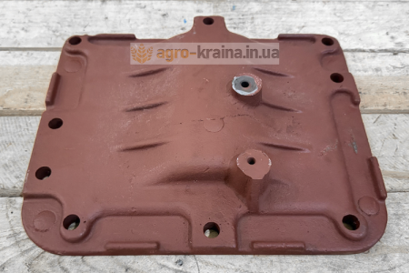 Крышка люка КПП ЮМЗ 45-1701454